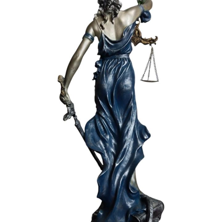 Justice Lady Idol - Symbol of Fairness & Integrity for Home, Office, or Legal Decor