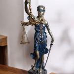 Justice Lady Idol - Symbol of Fairness & Integrity for Home, Office, or Legal Decor